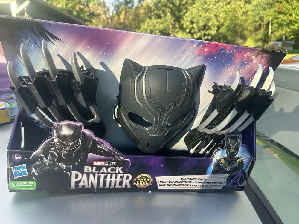 Marvel Studios' Black Panther Legacy Collection Warrior Pack, Mask and Claws